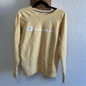 Champion Women’s Soft Yellow Crewneck Size Small